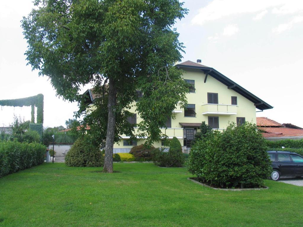 Albergo Residence Isotta Veruno Exterior foto