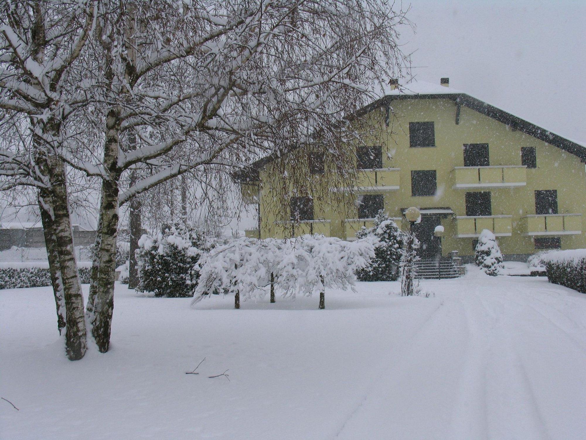 Albergo Residence Isotta Veruno Exterior foto